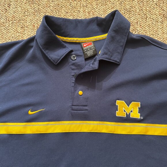 Michigan Nike Dri-Fit Polo - Mens Size M - Picture 2 of 4